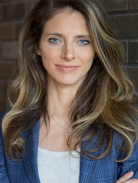 Janine Stange