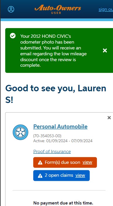 An image of the final submission page in Customer Center. A banner displays at the top of the Home page indicating that the odometer photo for the Low Mileage Discount was successful.